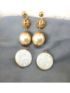 Vintage Hillcraft Confetti Lucite Slip-Ons & Post Gold-Tone Pearl Drop Earrings